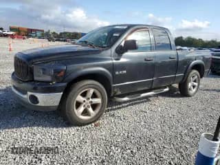 2008 Dodge 1500 SLT z VIN 1D7HU18N28J223925, wystawiony jako Copart lot #81783595 z przebiegiem 239 679 mil mil oraz Czysty tytuł • Clean title. Historia ofert i sprzedaży dostępna na DreamBid. Obrazek 1.