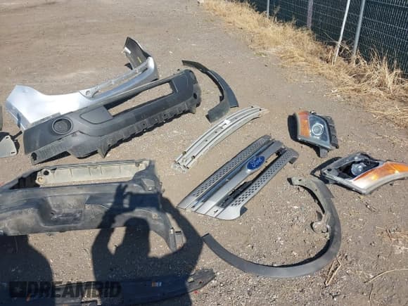 ✅ 2013 Ford Explorer • VIN: 1FM5K8B86DGA71634 • Lot: 43207685. Listed on IAAI with 202,671 mi. Free auction sales archive from the USA and detailed vehicle history report at DreamBid. Image 19.