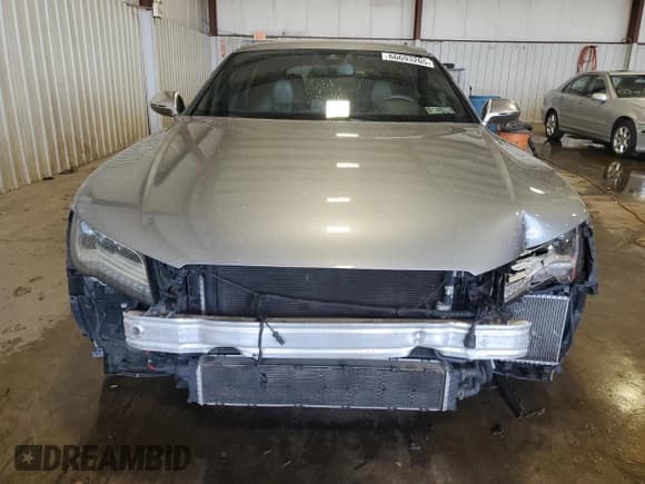 ✅ 2014 Audi S7 Prestige • VIN: WAUW2AFC8EN020581 • Lot: 66693265. Wystawiony na Copart z przebiegiem 105 619 mil. Bezpłatny archiwum sprzedaży aukcyjnych z USA i szczegółowy raport historii pojazdu na DreamBid. Zdjęcie 5.