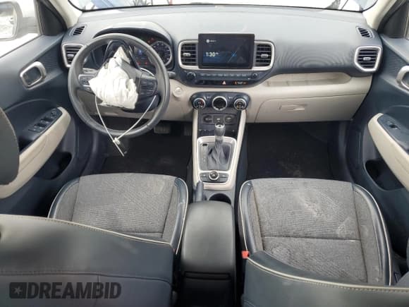 ✅ 2021 Hyundai Venue SEL • VIN: KMHRC8A31MU103086 • Lot: 54453125. Listed on Copart with 70,899 mi. Free auction sales archive from the USA and detailed vehicle history report at DreamBid. Image 8.