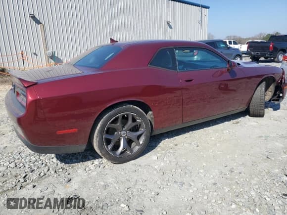 ✅ 2018 Dodge Challenger SXT Plus • VIN: 2C3CDZAG5JH131900 • Lot: 43638224. Wystawiony na Copart z przebiegiem 114 716 mil. Bezpłatny archiwum sprzedaży aukcyjnych z USA i szczegółowy raport historii pojazdu na DreamBid. Zdjęcie 3.