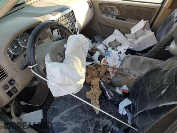 2006 Mercury Mariner Luxury с VIN 4M2YU56176DJ00225, выставлен на аукционе Copart как лот 71643355 с пробегом Не указан миль и Списание • Salvage title. История ставок и продаж доступна на DreamBid. Изображение 8.