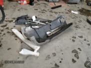 ✅ 2005 Suzuki XL7 LX • VIN: JS3TX92V054105984 • Lot: 89070865. Wystawiony na Copart z przebiegiem 135 453 mil. Bezpłatny archiwum sprzedaży aukcyjnych z USA i szczegółowy raport historii pojazdu na DreamBid. Zdjęcie 15.