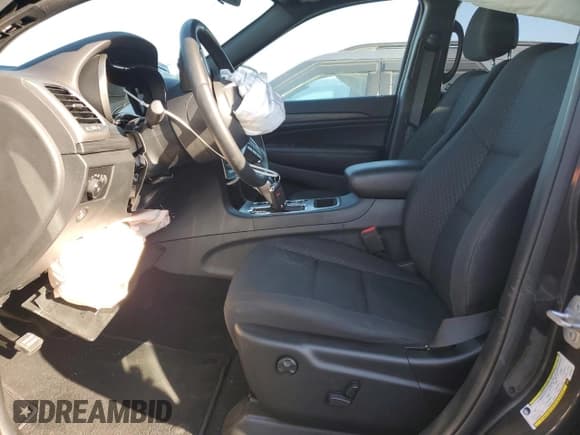 ✅ 2019 Jeep Grand Cherokee Laredo E • VIN: 1C4RJFAG7KC709271 • Lot: 80030235. Listed on Copart with 40,897 mi. Free auction sales archive from the USA and detailed vehicle history report at DreamBid. Image 7.