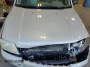 ✅ 2007 Mercury Mariner Premier • VIN: 4M2CU971X7KJ03424 • Lot: 51340895. Listed on Copart with 185,576 mi. Free auction sales archive from the USA and detailed vehicle history report at DreamBid. Image 11.