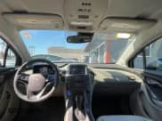 ✅ 2013 Chevrolet Volt • VIN: 1G1RE6E48DU148766 • Lot: 88367435. Wystawiony na Copart z przebiegiem 205 322 mil. Bezpłatny archiwum sprzedaży aukcyjnych z USA i szczegółowy raport historii pojazdu na DreamBid. Zdjęcie 9.