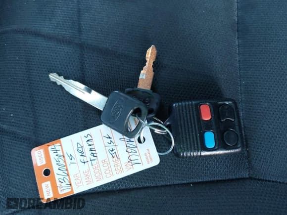 ✅ 2015 Ford Police Interceptor • VIN: 1FAHP2MK6FG154434 • Lot: 43709632. Wystawiony na IAAI z przebiegiem 125 881 mil. Bezpłatny archiwum sprzedaży aukcyjnych z USA i szczegółowy raport historii pojazdu na DreamBid. Zdjęcie 11.