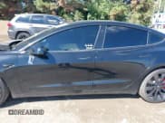 ✅ 2020 Tesla Model 3 Performance • VIN: 5YJ3E1EC5LF641674 • Lot: 43319299. Wystawiony na IAAI z przebiegiem 141 476 mil. Bezpłatny archiwum sprzedaży aukcyjnych z USA i szczegółowy raport historii pojazdu na DreamBid. Zdjęcie 14.