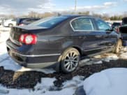 ✅ 2008 Volkswagen Passat • VIN: WVWDU93C48E079476 • Лот: 88153245. Опубликован ранее на Copart с пробегом 111 977 миль. Бесплатный доступ к архиву аукционных продаж из США и подробный отчёт об истории автомобиля на DreamBid. Изображение 3.