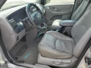 ✅ 2001 Mazda Tribute LX • VIN: 4F2CU08171KM64973 • Lot: 67452495. Listed on Copart with 160,864 mi. Free auction sales archive from the USA and detailed vehicle history report at DreamBid. Image 7.