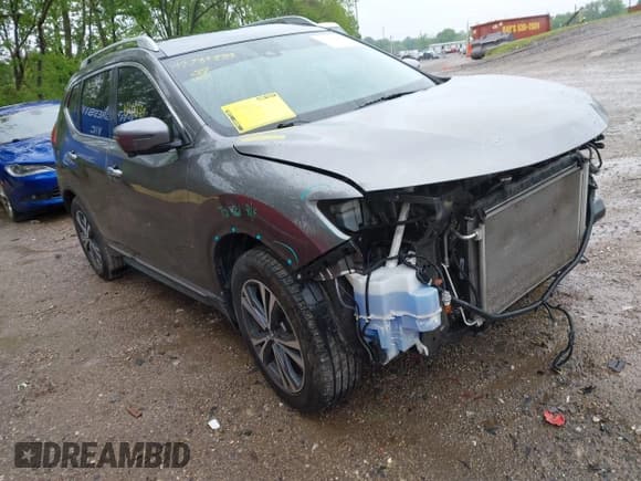 ✅ 2017 Nissan Rogue SL • VIN: 5N1AT2MT9HC747002 • Lot: 42284884. Listed on IAAI with 107,061 mi. Free auction sales archive from the USA and detailed vehicle history report at DreamBid. Image 1.