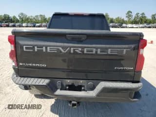 ✅ 2020 Chevrolet Silverado 1500 Custom • VIN: 3GCPWBEH7LG215141 • Lot: 76075974. Wystawiony na Copart z przebiegiem 87 348 mil. Bezpłatny archiwum sprzedaży aukcyjnych z USA i szczegółowy raport historii pojazdu na DreamBid. Zdjęcie 6.