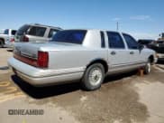 ✅ 1992 Lincoln Town Car Executive • VIN: 1LNLM81W9NY703247 • Lot: 68267014. Listed on Copart with 58,853 mi. Free auction sales archive from the USA and detailed vehicle history report at DreamBid. Image 3.