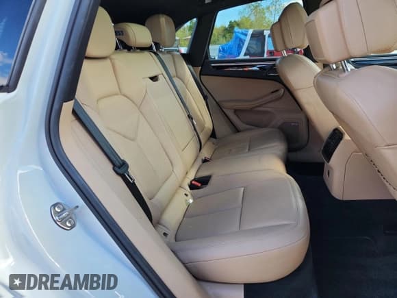 ✅ 2021 Porsche Macan • VIN: WP1AA2A54MLB00970 • Lot: 85162035. Wystawiony na Copart z przebiegiem 50 478 mil. Bezpłatny archiwum sprzedaży aukcyjnych z USA i szczegółowy raport historii pojazdu na DreamBid. Zdjęcie 11.