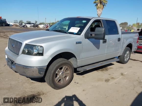 ✅ 2005 Ford F-150 XLT • VIN: 1FTRW12W65KE50793 • Lot: 43504902. Wystawiony na IAAI z przebiegiem 161 988 mil. Bezpłatny archiwum sprzedaży aukcyjnych z USA i szczegółowy raport historii pojazdu na DreamBid. Zdjęcie 2.