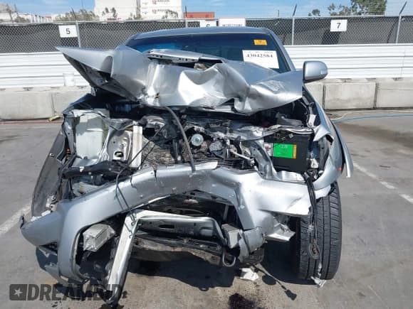 ✅ 2014 Toyota Tacoma PreRunner • VIN: 3TMJU4GN5EM166486 • Лот: 43042584. Опубликован ранее на IAAI с пробегом 131 039 миль. Бесплатный доступ к архиву аукционных продаж из США и подробный отчёт об истории автомобиля на DreamBid. Изображение 12.