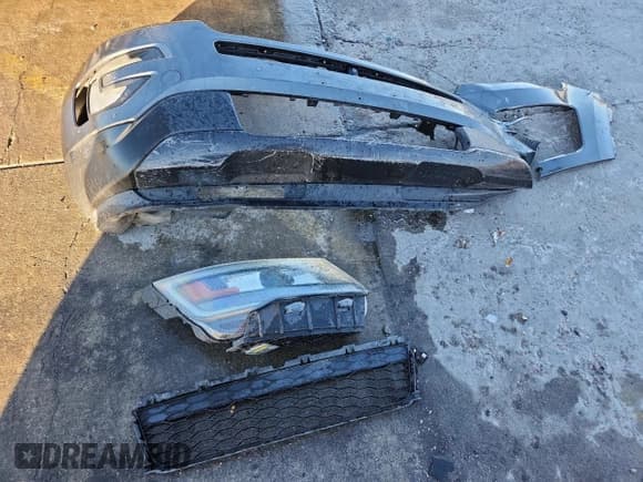 ✅ 2016 Ford Explorer Sport • VIN: 1FM5K8GT7GGC35104 • Lot: 90309255. Wystawiony na Copart z przebiegiem 135 661 mil. Bezpłatny archiwum sprzedaży aukcyjnych z USA i szczegółowy raport historii pojazdu na DreamBid. Zdjęcie 13.