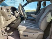 ✅ 2004 Dodge Caravan SXT • VIN: 2D4GP44L84R615741 • Лот: 81887895. Опубликован ранее на Copart с пробегом 102 795 миль. Бесплатный доступ к архиву аукционных продаж из США и подробный отчёт об истории автомобиля на DreamBid. Изображение 7.