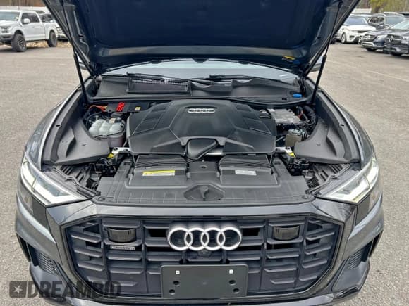 ✅ 2020 Audi Q8 Premium Plus • VIN: WA1EVAF18LD018010 • Lot: 94804525. Listed on Copart with 99,015 mi. Free auction sales archive from the USA and detailed vehicle history report at DreamBid. Image 8.