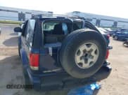 ✅ 2001 Chevrolet Blazer LS • VIN: 1GNCT18W51K144367 • Lot: 43553034. Listed on IAAI with 161,640 mi. Free auction sales archive from the USA and detailed vehicle history report at DreamBid. Image 3.