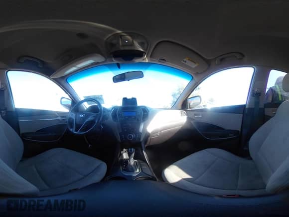 2015 Hyundai Santa Fe z VIN 5XYZTDLBXFG266793, wystawiony jako IAAI lot #43588575 z przebiegiem 129 838 mil mil oraz . Historia ofert i sprzedaży dostępna na DreamBid. Obrazek 19.