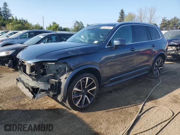 ✅ 2021 Volvo XC90 Momentum • VIN: YV4A22PK4M1748801 • Lot: 67520785. Listed on Copart with 41,239 mi. Free auction sales archive from the USA and detailed vehicle history report at DreamBid. Image 1.