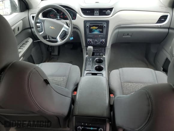 ✅ 2016 Chevrolet Traverse LT • VIN: 1GNKRHKD7GJ215335 • Lot: 55073004. Wystawiony na Copart z przebiegiem 133 823 mil. Bezpłatny archiwum sprzedaży aukcyjnych z USA i szczegółowy raport historii pojazdu na DreamBid. Zdjęcie 8.