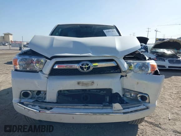 ✅ 2011 Toyota 4Runner SR5 • VIN: JTEZU5JR6B5021233 • Lot: 42847482. Wystawiony na IAAI z przebiegiem 227 825 mil. Bezpłatny archiwum sprzedaży aukcyjnych z USA i szczegółowy raport historii pojazdu na DreamBid. Zdjęcie 12.