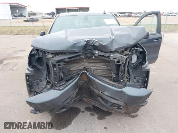 ✅ 2019 Chevrolet Silverado 1500 RST • VIN: 1GCRYEED2KZ340158 • Lot: 43557176. Wystawiony na IAAI z przebiegiem 132 258 mil. Bezpłatny archiwum sprzedaży aukcyjnych z USA i szczegółowy raport historii pojazdu na DreamBid. Zdjęcie 6.