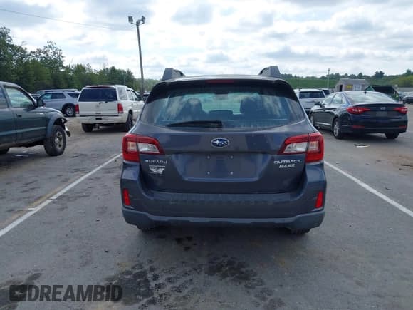 ✅ 2015 Subaru Outback 2.5i • VIN: 4S4BSAAC3F3233343 • Lot: 43233993. Wystawiony na IAAI z przebiegiem 214 021 mil. Bezpłatny archiwum sprzedaży aukcyjnych z USA i szczegółowy raport historii pojazdu na DreamBid. Zdjęcie 16.