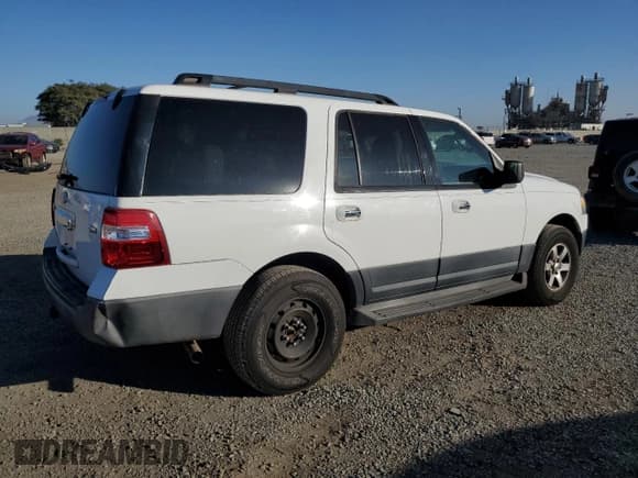 ✅ 2011 Ford Expedition XL • VIN: 1FMJU1F55BEF50720 • Lot: 89732495. Wystawiony na Copart z przebiegiem 203 874 mil. Bezpłatny archiwum sprzedaży aukcyjnych z USA i szczegółowy raport historii pojazdu na DreamBid. Zdjęcie 3.