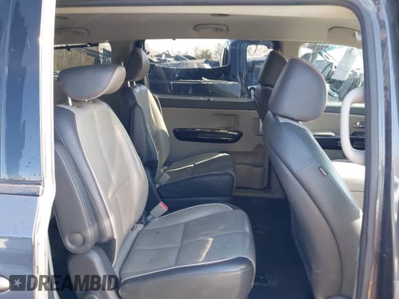 ✅ 2016 Kia Sedona EX • VIN: KNDMC5C11G6140723 • Lot: 41430752. Listed on IAAI with 175,981 mi. Free auction sales archive from the USA and detailed vehicle history report at DreamBid. Image 8.