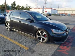 ✅ 2016 Volkswagen Golf GTI S • VIN: 3VW4T7AUXGM027777 • Lot: 43727849. Wystawiony na IAAI z przebiegiem 83 901 mil. Bezpłatny archiwum sprzedaży aukcyjnych z USA i szczegółowy raport historii pojazdu na DreamBid. Zdjęcie 1.