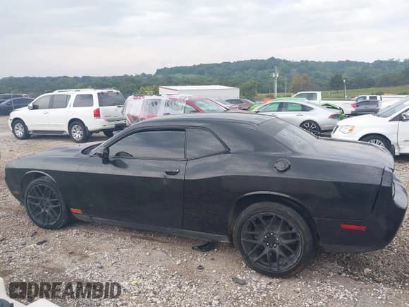 ✅ 2011 Dodge Challenger • VIN: 2B3CJ4DG4BH518038 • Лот: 43054844. Опубликован ранее на IAAI с пробегом 203 517 миль. Бесплатный доступ к архиву аукционных продаж из США и подробный отчёт об истории автомобиля на DreamBid. Изображение 14.