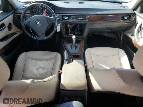 ✅ 2011 BMW 3 Series 328i xDrive • VIN: WBAPK5G57BNN31822 • Lot: 87096495. Listed on Copart with 186,877 mi. Free auction sales archive from the USA and detailed vehicle history report at DreamBid. Image 8.