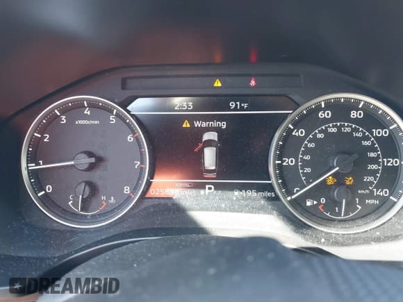 ✅ 2024 Mitsubishi Outlander SE • VIN: JA4J3VA83RZ084038 • Lot: 43130536. Wystawiony na IAAI z przebiegiem 25 898 mil. Bezpłatny archiwum sprzedaży aukcyjnych z USA i szczegółowy raport historii pojazdu na DreamBid. Zdjęcie 7.