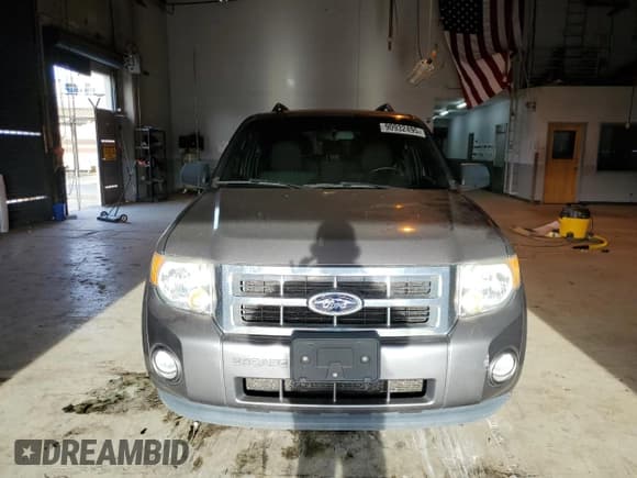 ✅ 2012 Ford Escape XLT • VIN: 1FMCU0D73CKA22877 • Lot: 90932495. Wystawiony na Copart z przebiegiem 164 778 mil. Bezpłatny archiwum sprzedaży aukcyjnych z USA i szczegółowy raport historii pojazdu na DreamBid. Zdjęcie 5.