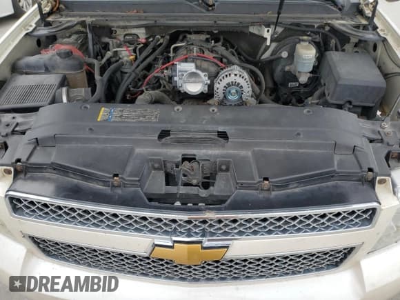 ✅ 2008 Chevrolet Suburban 2LT • VIN: 1GNFK16328R184691 • Lot: 81961984. Wystawiony na Copart z przebiegiem Nie podano. Bezpłatny archiwum sprzedaży aukcyjnych z USA i szczegółowy raport historii pojazdu na DreamBid. Zdjęcie 12.