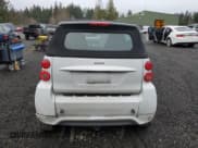 ✅ 2013 Smart fortwo Passion • VIN: WMEEK3BAXDK659870 • Lot: 86387504. Wystawiony na Copart z przebiegiem 72 638 mil. Bezpłatny archiwum sprzedaży aukcyjnych z USA i szczegółowy raport historii pojazdu na DreamBid. Zdjęcie 6.