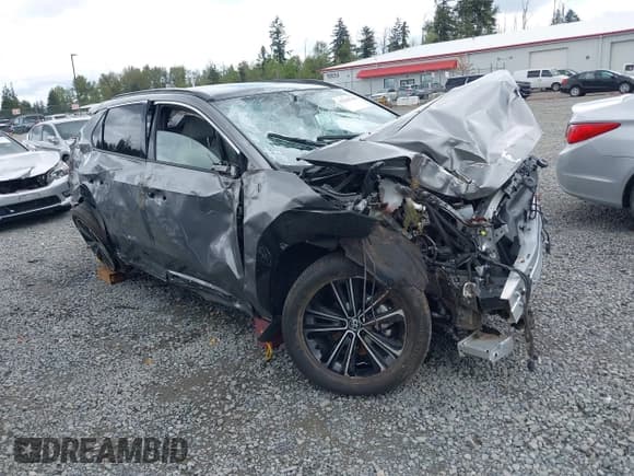 ✅ 2023 Toyota bZ4X XLE • VIN: JTMABACA2PA035359 • Лот: 42250768. Опубликован ранее на IAAI с пробегом 8 197 миль. Бесплатный доступ к архиву аукционных продаж из США и подробный отчёт об истории автомобиля на DreamBid. Изображение 1.