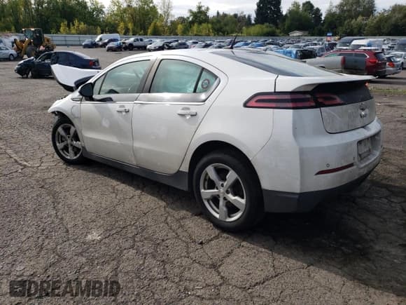 ✅ 2014 Chevrolet Volt • VIN: 1G1RE6E41EU166236 • Lot: 71339863. Wystawiony na Copart z przebiegiem Nie podano. Bezpłatny archiwum sprzedaży aukcyjnych z USA i szczegółowy raport historii pojazdu na DreamBid. Zdjęcie 2.