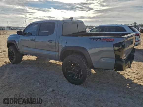 ✅ 2020 Toyota Tacoma SR5 • VIN: 3TMCZ5AN4LM338206 • Лот: 94466105. Опубликован ранее на Copart с пробегом 52 740 миль. Бесплатный доступ к архиву аукционных продаж из США и подробный отчёт об истории автомобиля на DreamBid. Изображение 2.