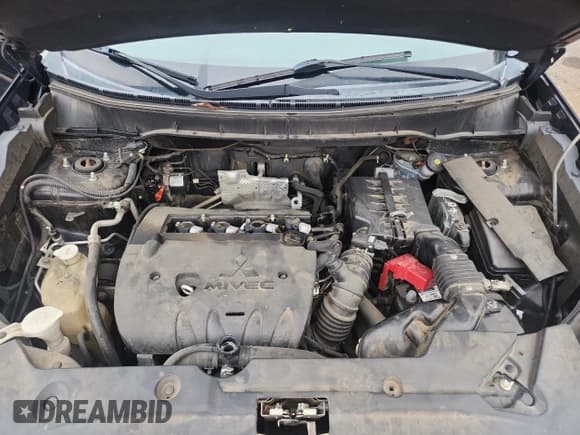 ✅ 2013 Mitsubishi Outlander SE • VIN: 4A4AP4AU5DE012509 • Лот: 82768375. Опубликован ранее на Copart с пробегом 165 289 миль. Бесплатный доступ к архиву аукционных продаж из США и подробный отчёт об истории автомобиля на DreamBid. Изображение 12.