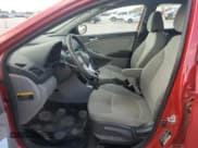 ✅ 2014 Hyundai Accent GS • VIN: KMHCT5AE0EU177543 • Lot: 76144764. Wystawiony na Copart z przebiegiem 191 258 mil. Bezpłatny archiwum sprzedaży aukcyjnych z USA i szczegółowy raport historii pojazdu na DreamBid. Zdjęcie 7.