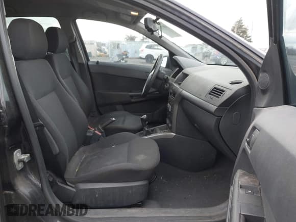 ✅ 2008 Saturn Astra XE • VIN: W08AR671485100301 • Lot: 43875629. Listed on IAAI with 177,849 mi. Free auction sales archive from the USA and detailed vehicle history report at DreamBid. Image 5.