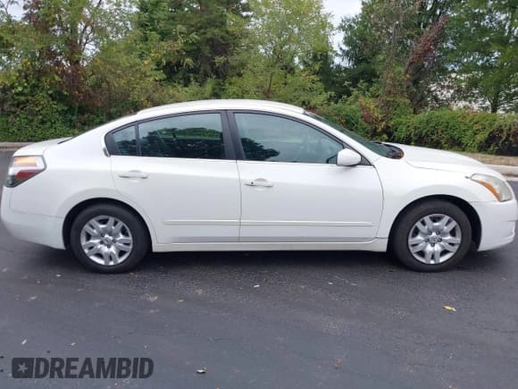 ✅ 2012 Nissan Altima SL • VIN: 1N4AL2AP3CC164242 • Lot: 43461214. Listed on IAAI with 242,742 mi. Free auction sales archive from the USA and detailed vehicle history report at DreamBid. Image 14.