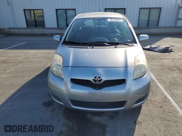 ✅ 2011 Toyota Yaris • VIN: JTDJT4K35B5333746 • Lot: 70149095. Listed on Copart with 65,556 mi. Free auction sales archive from the USA and detailed vehicle history report at DreamBid. Image 5.