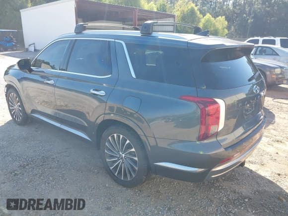 ✅ 2023 Hyundai Palisade Calligraphy • VIN: KM8R74GE9PU517128 • Lot: 43311507. Wystawiony na IAAI z przebiegiem 43 382 mil. Bezpłatny archiwum sprzedaży aukcyjnych z USA i szczegółowy raport historii pojazdu na DreamBid. Zdjęcie 3.
