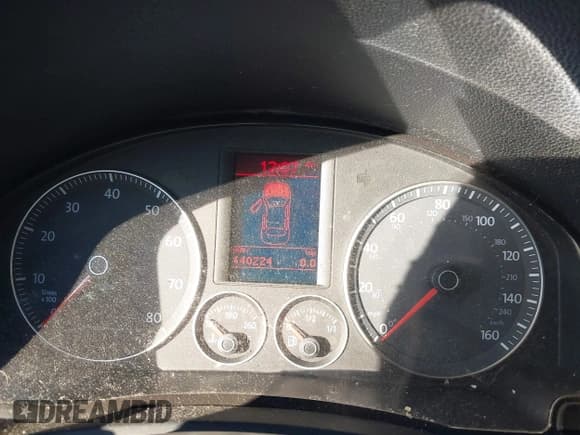 ✅ 2008 Volkswagen Eos Lux • VIN: WVWFA71F88V015721 • Lot: 43408431. Wystawiony na IAAI z przebiegiem 140 224 mil. Bezpłatny archiwum sprzedaży aukcyjnych z USA i szczegółowy raport historii pojazdu na DreamBid. Zdjęcie 7.