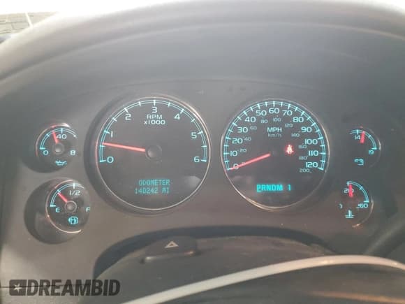 ✅ 2008 Chevrolet Suburban Commercial • VIN: 3GNGK26K28G309111 • Lot: 80510184. Wystawiony na Copart z przebiegiem 140 242 mil. Bezpłatny archiwum sprzedaży aukcyjnych z USA i szczegółowy raport historii pojazdu na DreamBid. Zdjęcie 9.